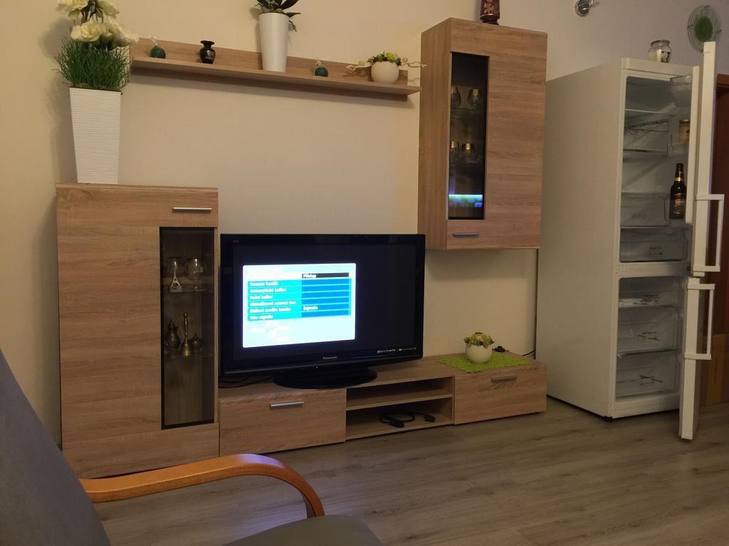 Apartman Na Lukach - Kopretina Třeboň Εξωτερικό φωτογραφία