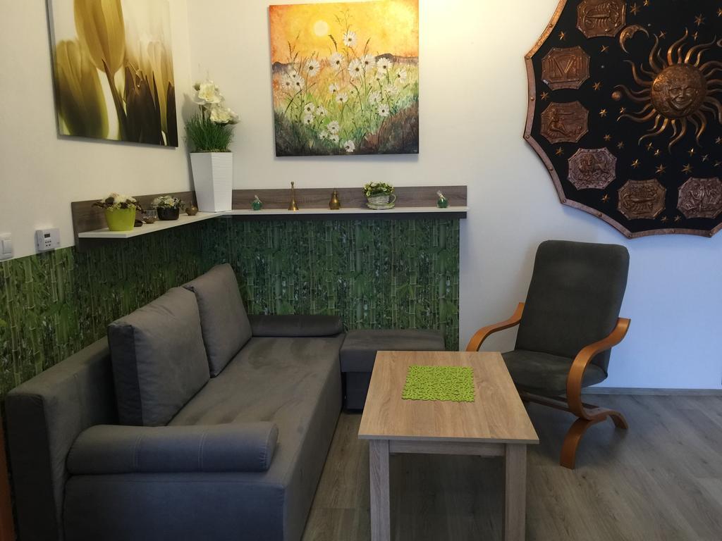 Apartman Na Lukach - Kopretina Třeboň Εξωτερικό φωτογραφία